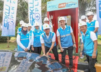 Dirut PLN Inspeksi SPKLU Jalur Mudik, Pastikan 1.299 Unit se-Indonesia Siaga Layani Pengguna Kendaraan Listrik