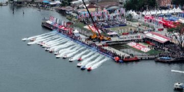F1 Powerboat 2024 Danau Toba Sukses Pakai Listrik Hijau PLN yang Andal Tanpa Kedip