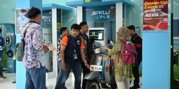 Banyak Menarik Pengunjung, PLN Dapat Penghargaan Most Interactive Booth di IIMS 2024