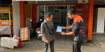 PLN Kalbar Terjun Langsung ke Lapangan Lakukan Sosialisasi Aplikasi PLN Mobile