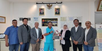 Peringati Hari Pelanggan Nasional, PLN Kunjungi dan Apresiasi Pelanggan Industri di Kalbar