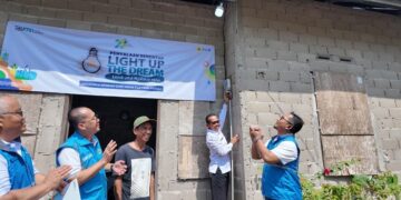 PLN Sukses Nyalakan Kembali Listrik Gratis Puluhan Rumah Warga di Kalimantan Barat