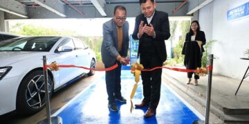 PLN Resmikan SPKLU di Golden Tulip Pontianak, Dukung Libur Nataru Lebih Nyaman