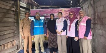 Kado Akhir Tahun, Srikandi PLN Group Kalbar Wujudkan Impian Rumah Layak di Desa Kuala Dua Kubu Raya