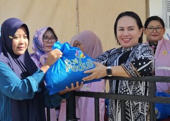 1000 Paket Ludes dalam 1 Jam, Pasar Murah Berkah Ramadan PLN UID Kalbar Disambut Antusias Masyarakat