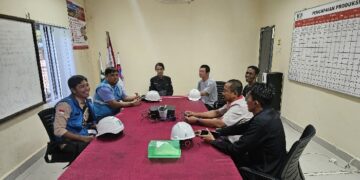 Semarak Hari Buruh, PLN Nyalakan Listrik 555 KVA untuk Pabrik Sawit di Bengkayang