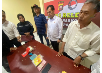 Demi Upah Rp20 Juta, Residivis Setengah Abad Ditangkap Bawa 1,12 Kg Sabu