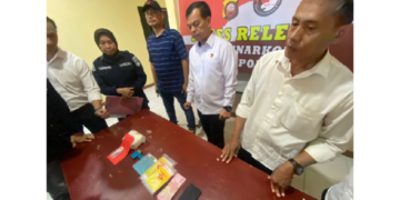 Demi Upah Rp20 Juta, Residivis Setengah Abad Ditangkap Bawa 1,12 Kg Sabu