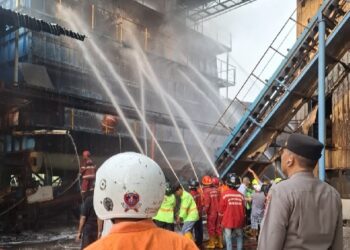 Pabrik PT Alas Kusuma di Kuala Dua Terbakar, Api Diduga dari Turbin Boiler