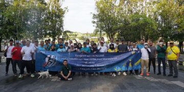 Menebar Energi Positif PLN Jalan Sehat Sambil Rawat Lingkungan