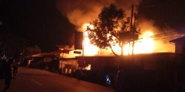 Penderita Gangguan Jiwa Diduga Sebabkan Rumah dan Toko Bangunan di Pontianak Terbakar