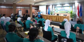 Menyala Bersama Generasi Muda PLN Goes to School Tanamkan Semangat Konservasi Energi dan Keselamatan