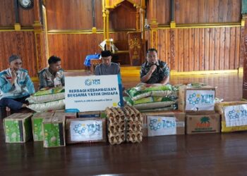 PLN Peduli dan YBM PLN Hadirkan Cahaya Kepedulian di Pesantren Baitul Hikmah