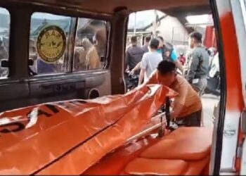 Geger! Penemuan Mayat Pemuda dan Motornya Dalam Parit di Pontianak, Diduga Korban Lakalantas Tunggal