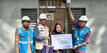 PLN Wujudkan ‘Listrik untuk Rakyat’ Lewat Bantuan Listrik Gratis di Mempawah