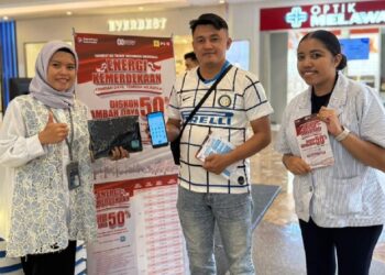Diskon 50%, Warga Serbu Booth Tambah Daya PLN di Ayani Mall
