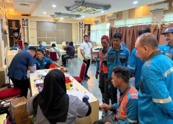 PLN Pastikan Kesiapan Petugas Lapangan lewat Medical Check Up di Singkawang