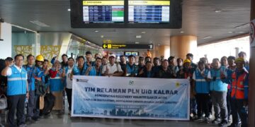 PLN UID Kalbar Kirim Relawan Terbaik: Menyalakan Listrik, Menyalakan Harapan di Aceh