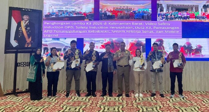 PLN UP3 Pontianak Raih Penghargaan K3 dari Pemprov Kalbar