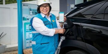 PLN Bangun SPKLU di Jalur Pontianak-Kuching, Perjalanan EV Lintas Negara Kini Lebih Nyaman
