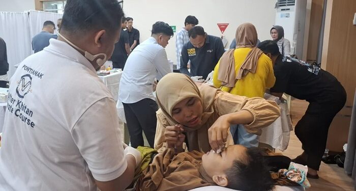 YBM PLN UID Kalbar Hadirkan Khitan Sehat untuk 139 Anak