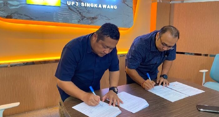 PLN Perkuat Elektrifikasi Industri Sawit, Dukung Operasional Truk Listrik di Kalbar