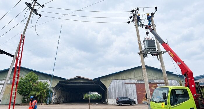 PLN Perkuat Keandalan Listrik PT Karya Teknik Khatulistiwa, Dukung 180 Ton Air Bersih per Hari untuk Kubu Raya