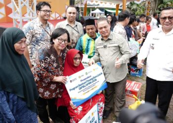 PLN Hadirkan Layanan Kelistrikan Terbaik di Gema Membangun Desa Karimunting