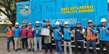 PLN Dukung HUT ke-25 Singkawang dan Raih Penghargaan Taat Pajak Daerah